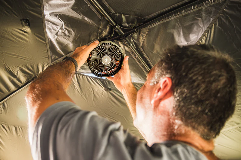 Aerobreeze Anywhere 18cm Fan - Image 3