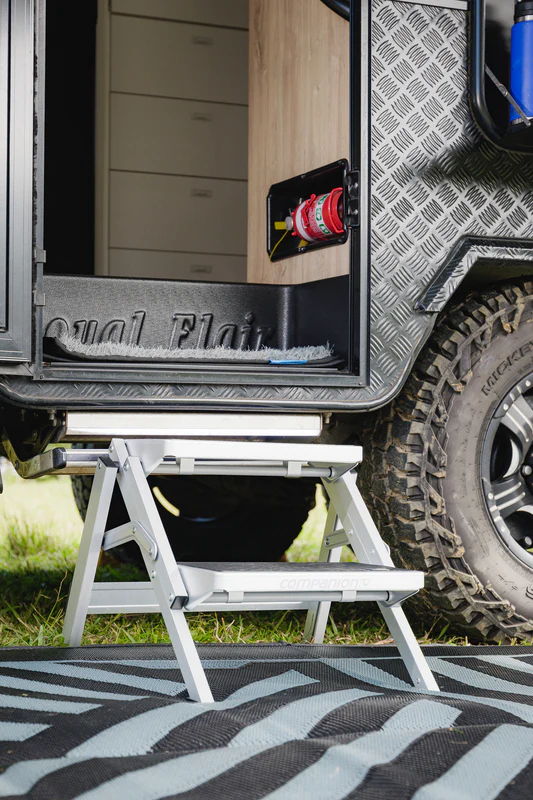 Caravan Lightweight Double Step - Image 7