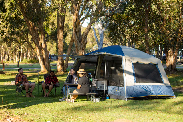 Hightower Mansion 10 Person Tent - Image 4